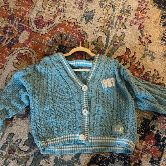 Taylor Swift Teal Cable Knit Cardigan - Picture 1 of 1